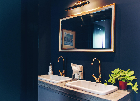 Picture for blog post Sunlit Bathrooms: Inspirational Modern Washrooms Drenched in Natural Light