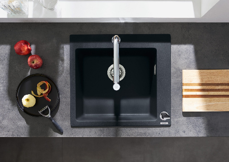 Picture for blog post hansgrohe SilicaTec Kitchen Sinks Blend Form, Function and Exceptional Features into a Kitchen Masterpiece
