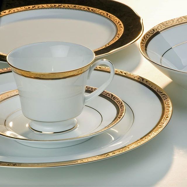 Picture of Noritake 13Pcs Cup and Saucer with Dinner Plate - Regent Gold